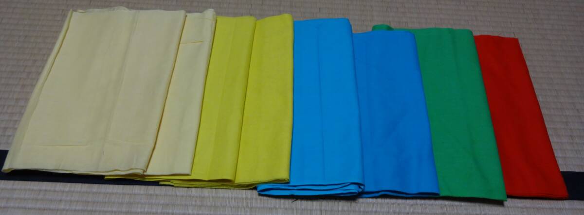 色無地綿反物端布(淡黄色・黄色・青・緑・赤7枚)、着物・布団などの裏地に、たすき他に、幅34㎝拍卖