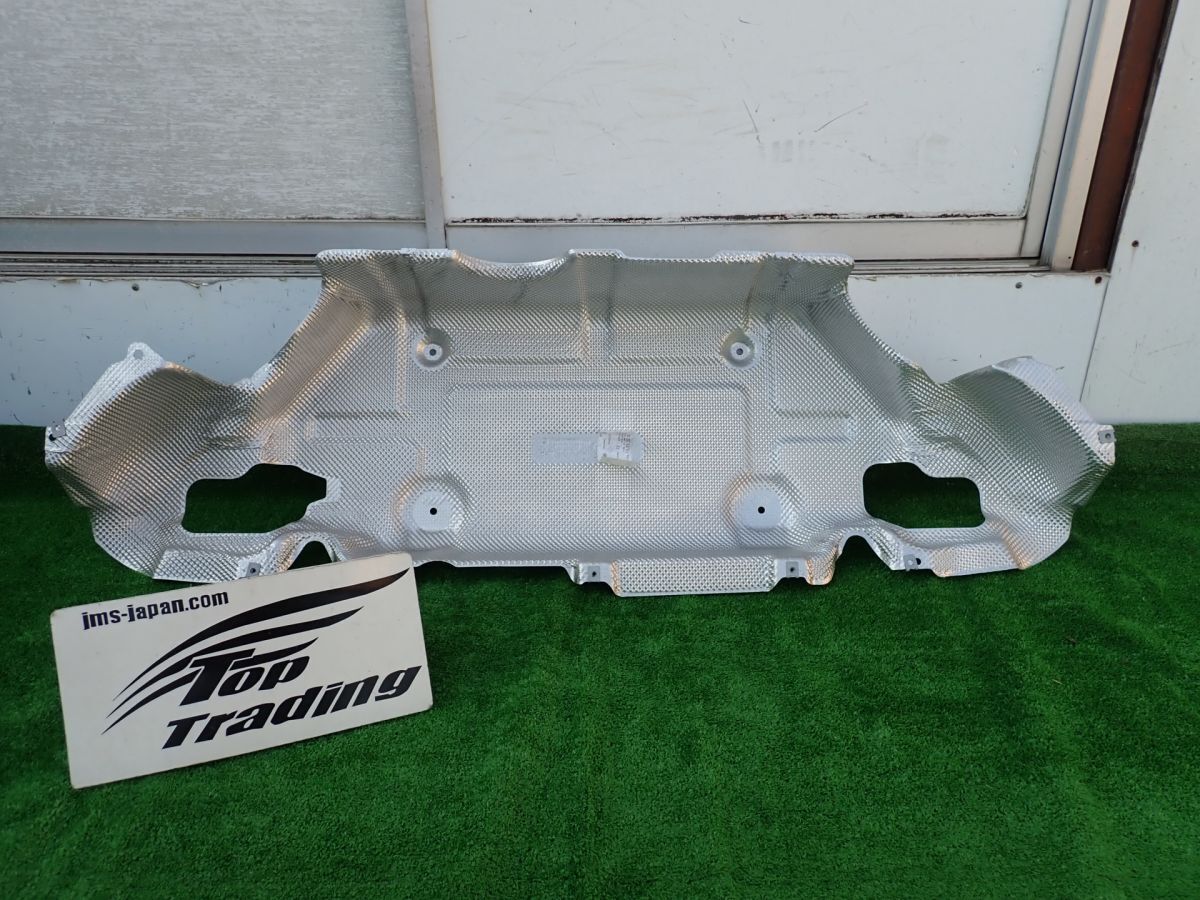 L6013vc Mercedes-AMG純正 Aクラス A35/A45 遮熱版 シールドプレート リアマフラー ヒートシールド (A1776825000) 未使用品拍卖