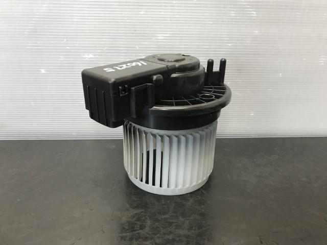 【TS】ムーヴ DBA-LA150S ヒーターブロアモーター 88550-B2130拍卖