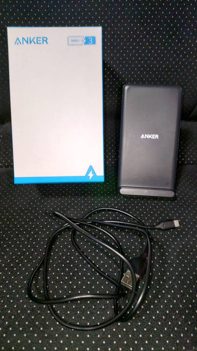 Anker PowerWave 10 Stand ワイヤレス充電器 Qi認証 iPhone 16シリーズ 15シリーズ 14シリーズ Galaxy 各種対応 最大10W出力 (ブラック)拍卖