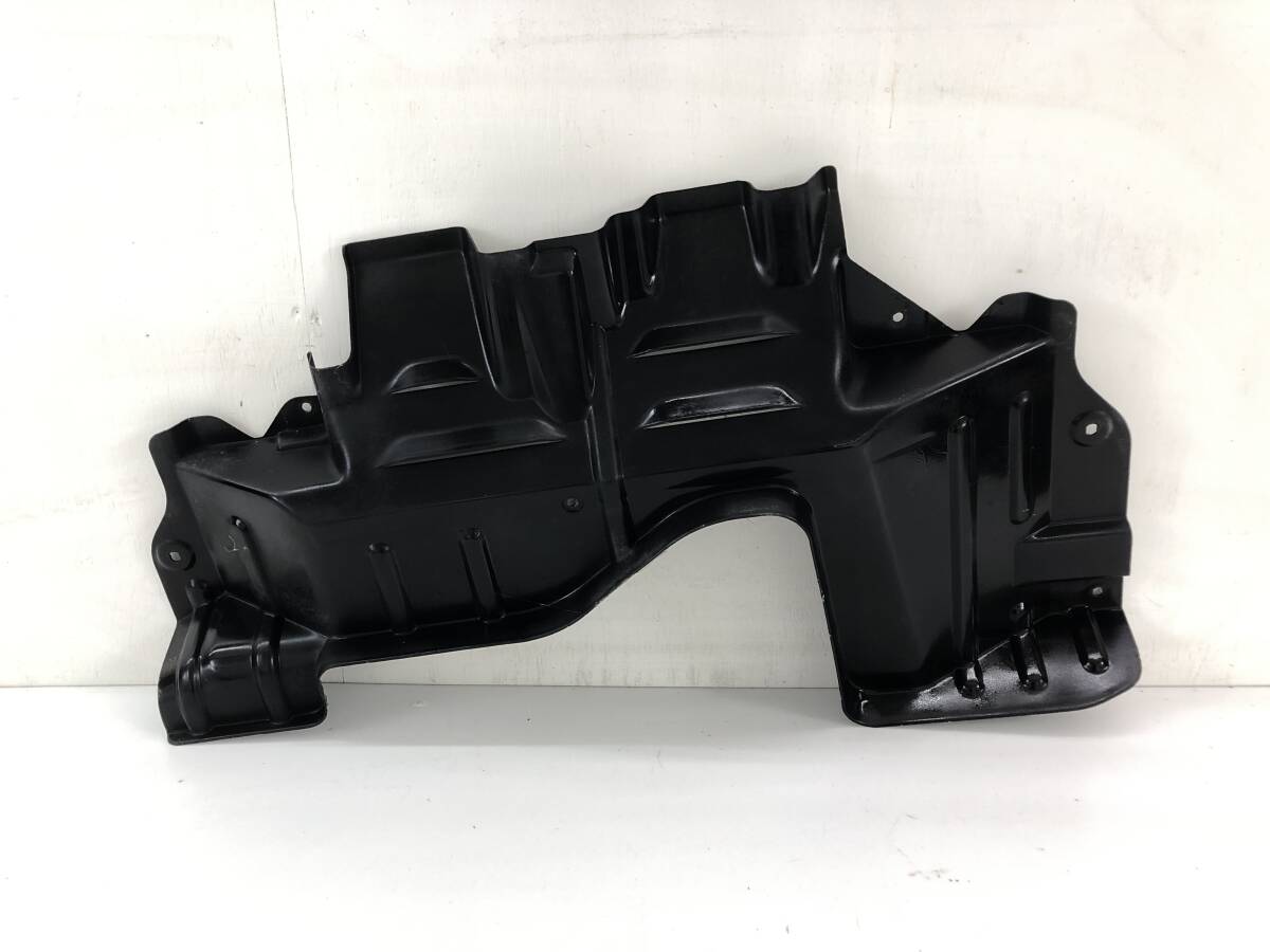 _b193530 スズキ キャリイ KA DA52T フロント アンダーカバー (2) ガード 71431-79A0 DB52T DA62T DB62T マツダ スクラムトラック DG52T拍卖