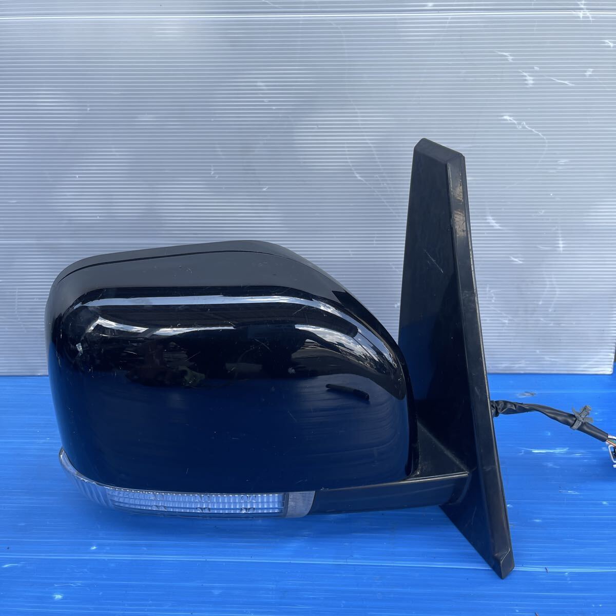 中古 三菱 デリカ CV5W CV2W CV1W フロントミラー 右(E:26)拍卖