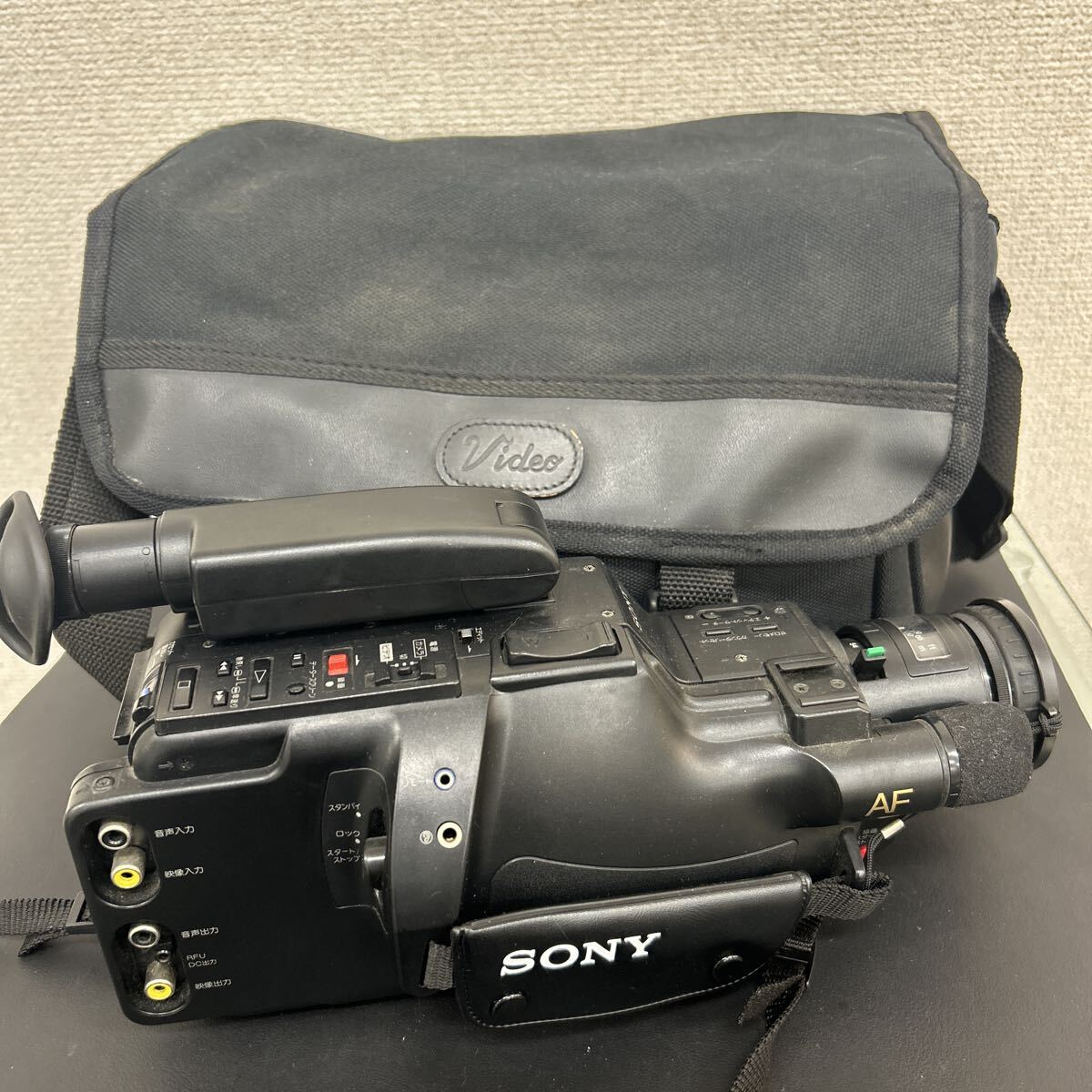 om/山 8e8 SONY ソニー ビデオカメラ ccd-f300拍卖