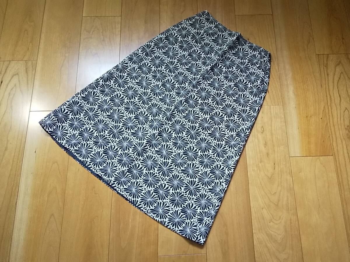 シビラ Sybilla フラワー柄ロングスカート 白×黒 Lサイズ 日本製 拍卖