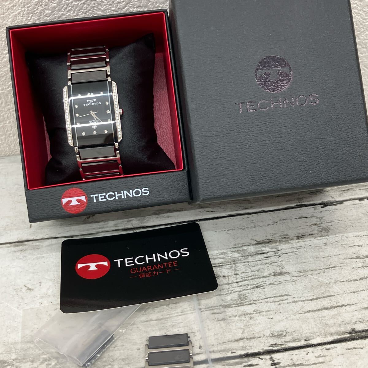 テクノス TECHNOS T9C09 保証書付 腕時計 ブラック シルバー スクエア 現在稼働 ラインストーン スクエア 箱付き 余りコマ有【8297】拍卖
