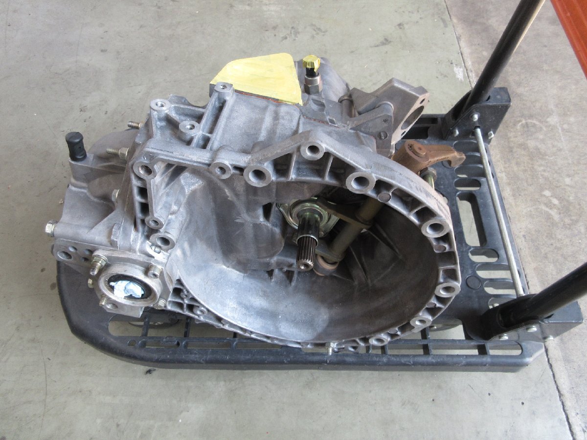 0657 GTA セレスピードミッション本体 V6 147GTA 156GTA アルファロメオ NO2拍卖