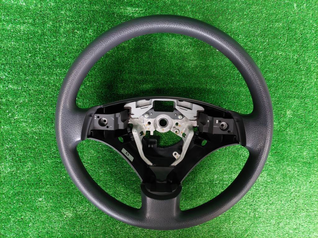 ダイハツムーヴカスタム② DBA-LA100S ダイハツ純正ステアリング ハンドル 初年度登録:平成25年拍卖