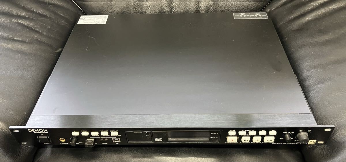 T952 デノン DENON SD/USBソリッドステートプレーヤー DN-F650R 箱無し 説明書無し 電源コード無し拍卖