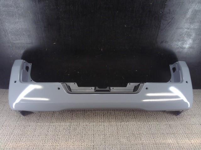 ☆ NV350キャラバン リアバンパー 85022-3XA0A ソナー穴4ヶ カラーグレー系拍卖