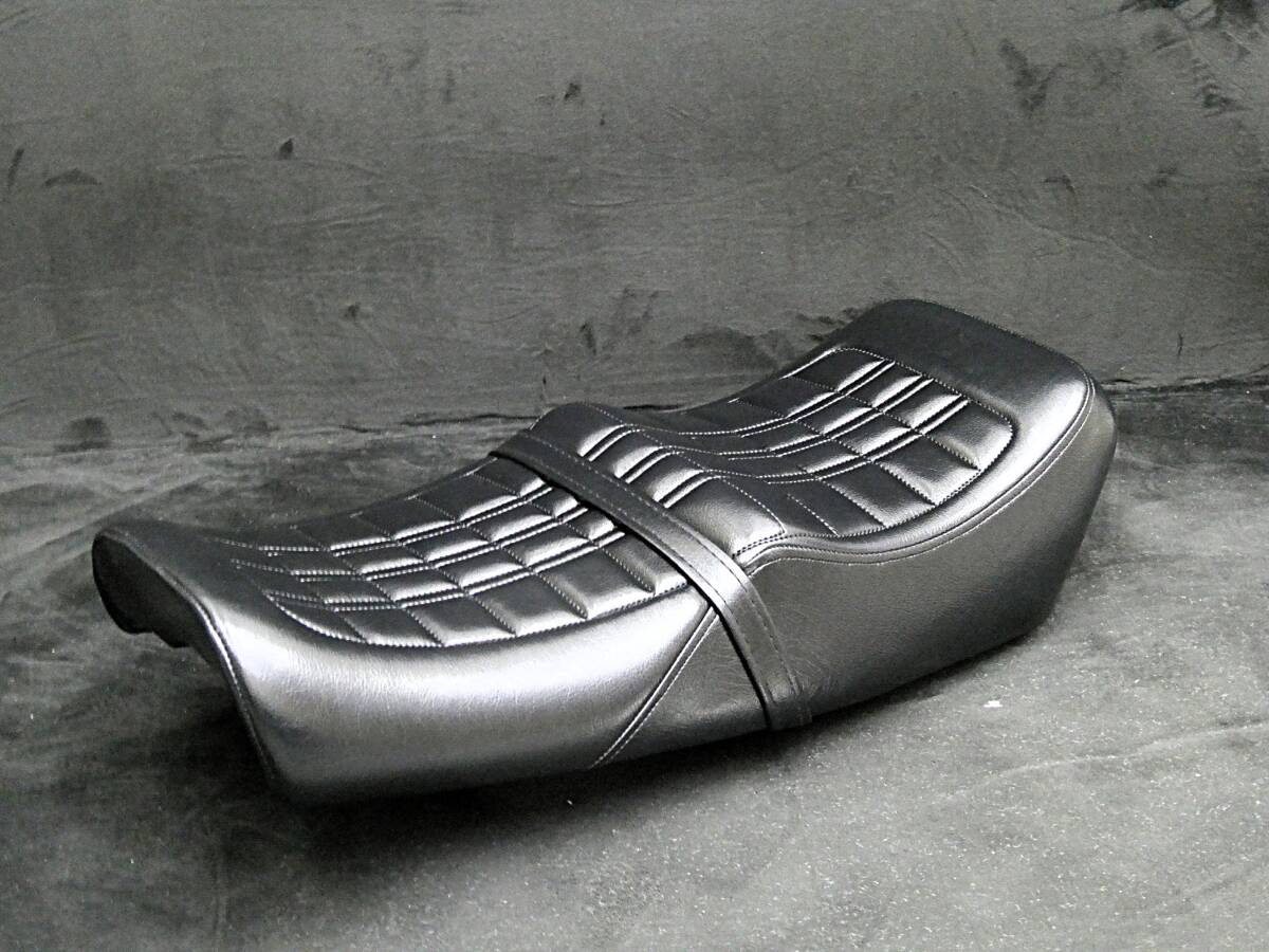 【送料無料】Z400FX E4柄 あんこ抜きシート /ブラックE1 E3 E2 E4純正TYPEZ400J Z550FXタックロールシートZ500FX あんこ抜き リベット 拍卖