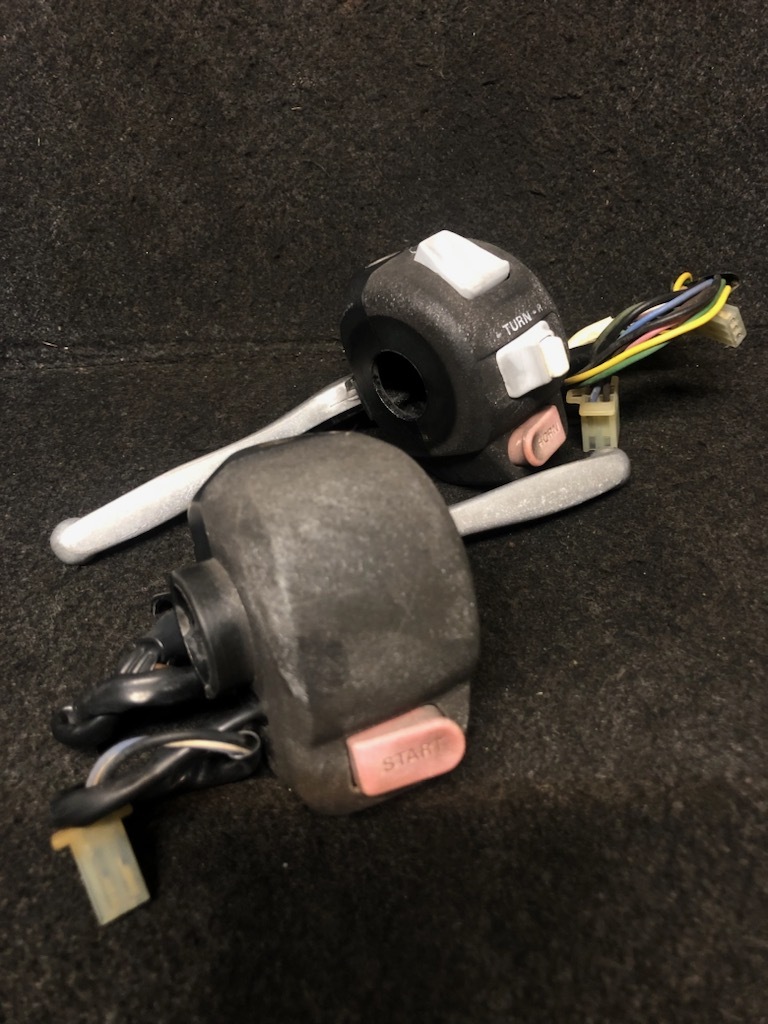 ■4JP/SA11Jアプリオほか ヤマハ純正ハンドルスイッチ左右 中古良品 レストア 流用 修理 ドラムブレーキ ジョグ■拍卖