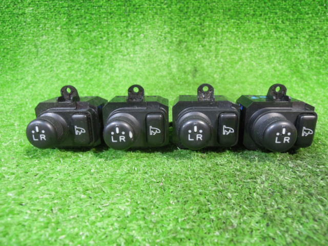 ダイハツ ムーヴ LA110S 電動格納 ドアミラースイッチ 4個 セット 中古 10ピン 18102拍卖