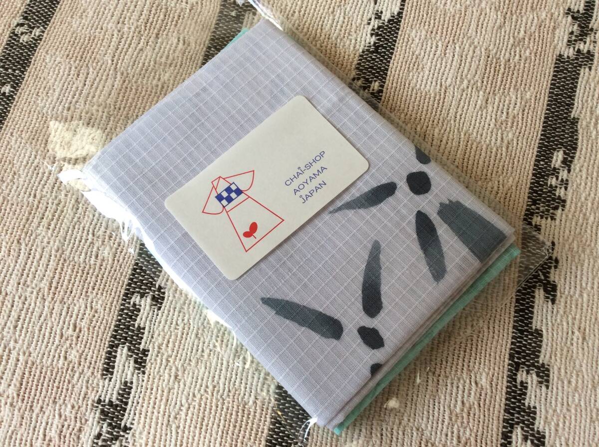 即決 新品未使用未開封 チャイショップ 注染手ぬぐい2枚組 スマートレター込 とても洒落た手ぬぐいです。 8月10日初出品 拍卖