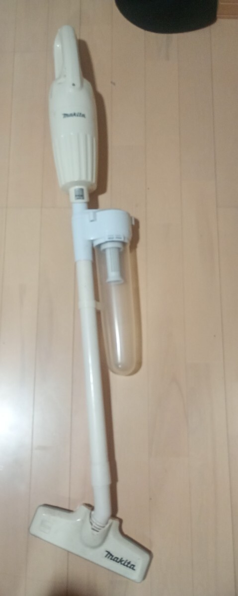 マキタ コードレス掃除機 CL110d 中古拍卖