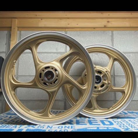 残り2セットのみ!ゼファー1100 前後ホイール ゴールドメタリック 無料エアーバルブ2つプレゼント リペイント 塗装後未使用 kawasaki 拍卖