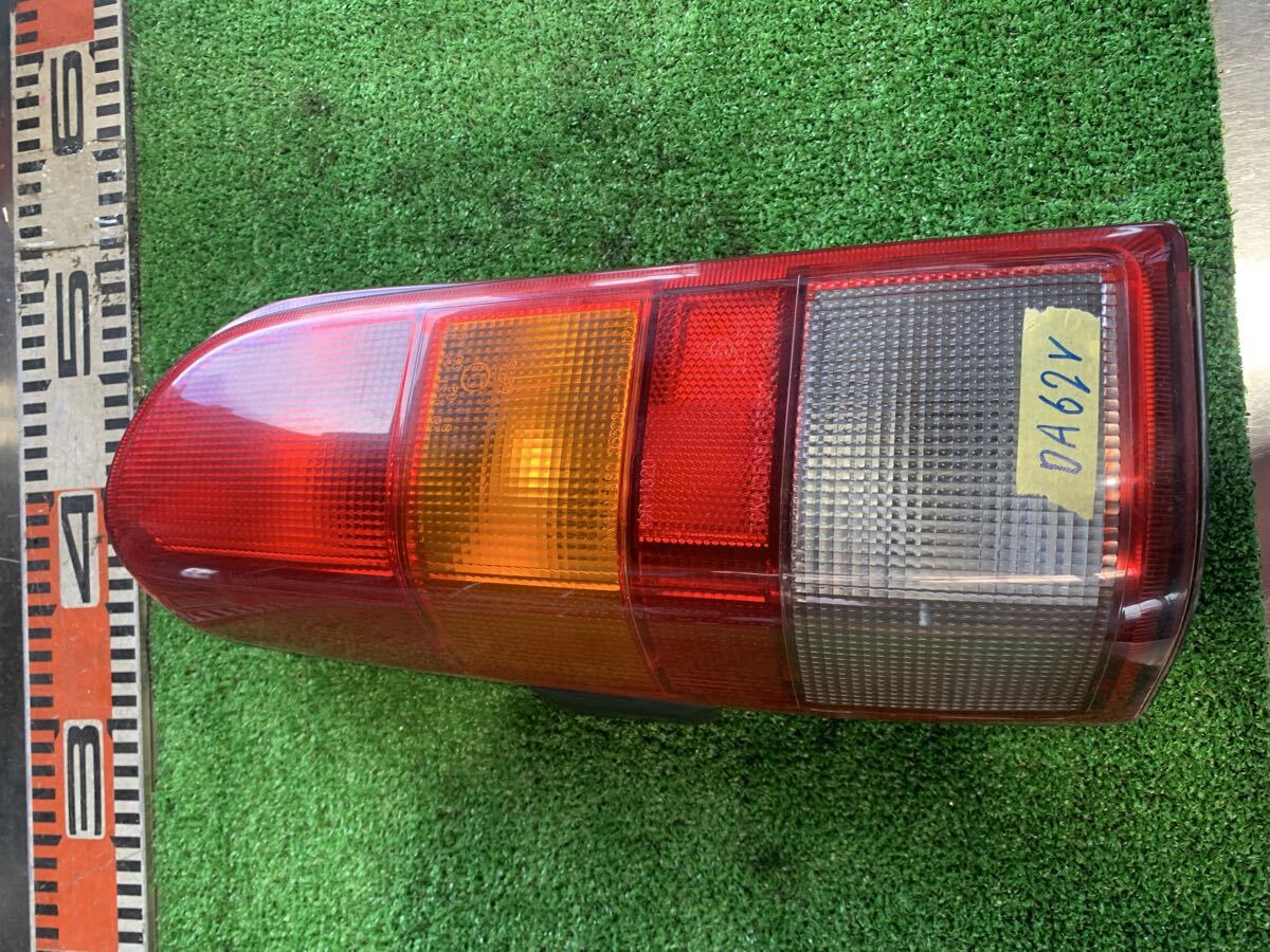 全国送料無料 エブリィ DA52 DA62 DB52 テールランプ テール 左拍卖