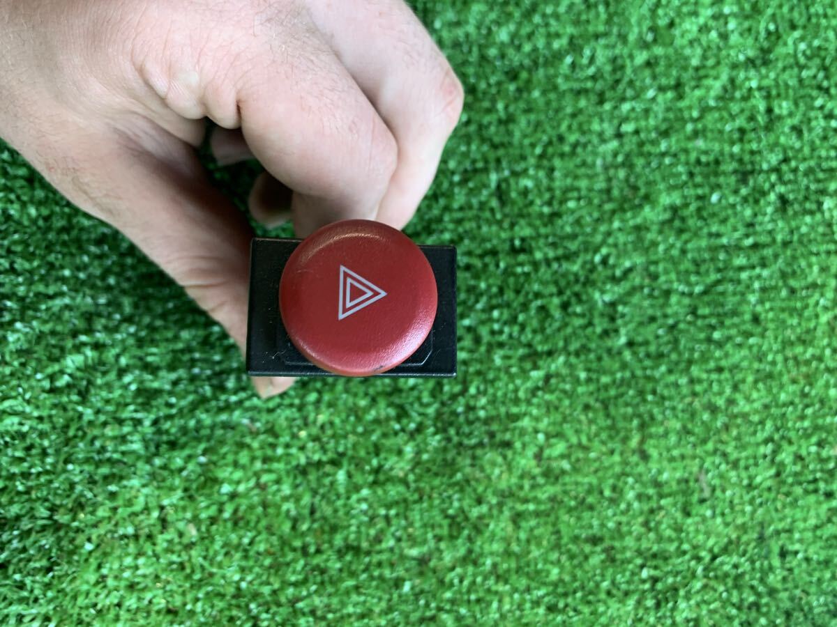 全国送料無料 ハザードスイッチ スズキ キャリィ DA62W DA62T DA62V エブリィ DB52V拍卖