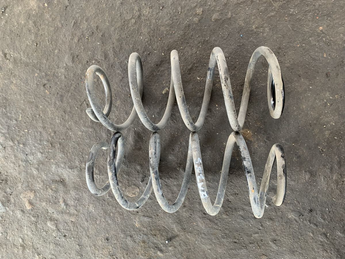 全国送料無料 アルト HA36S リア リアスプリング コイル 左右拍卖