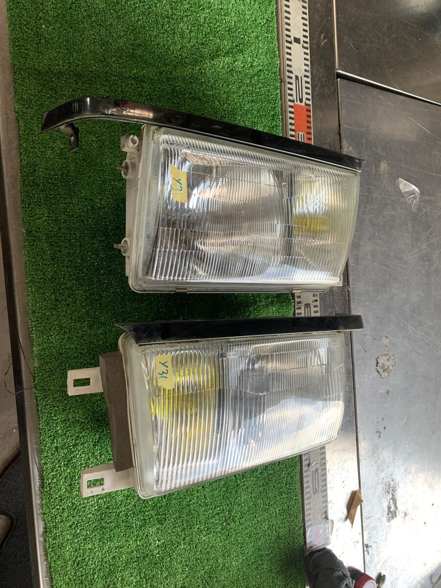 全国送料無料 セドリック グロリア Y31 ヘッドライト 左右拍卖