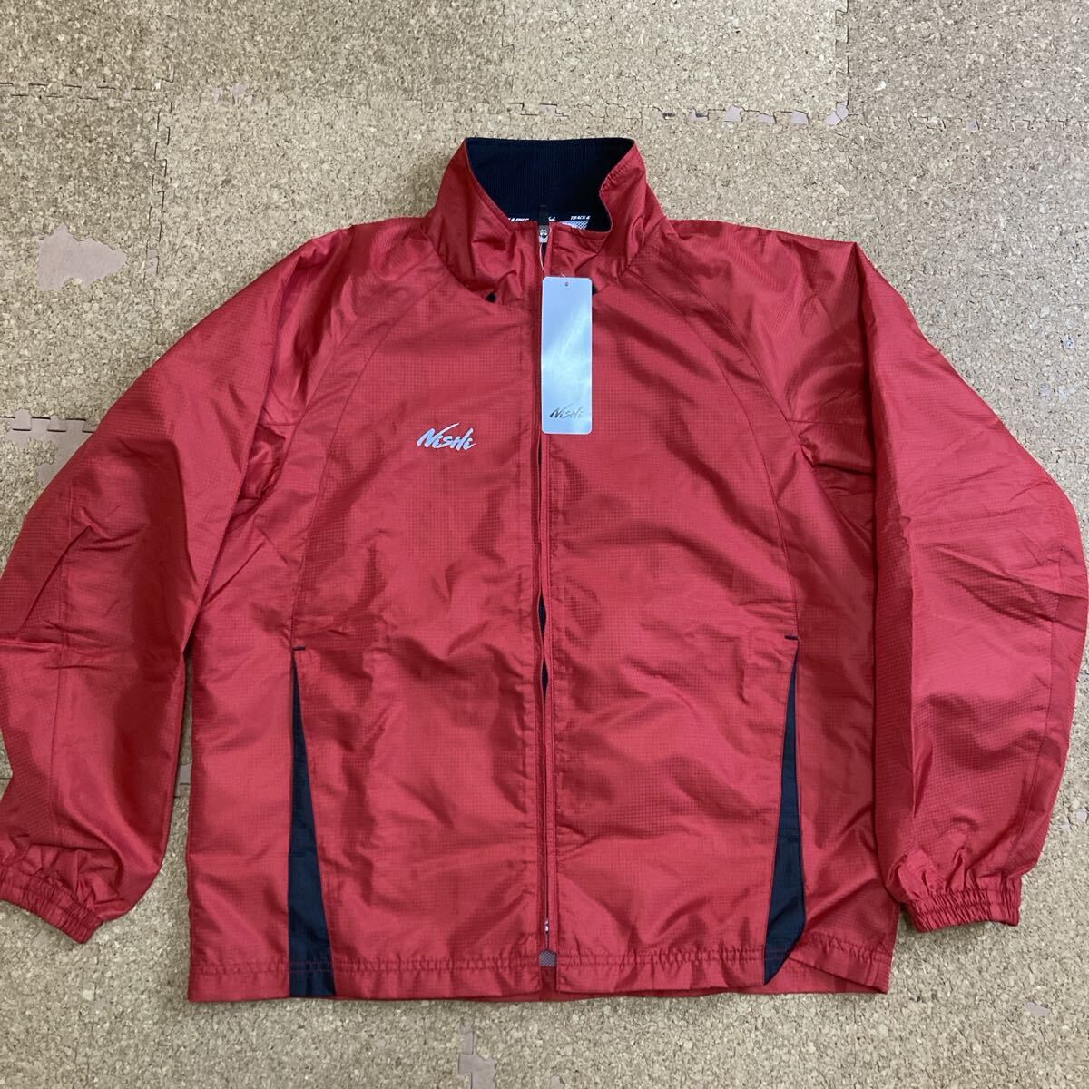 未使用 ニシNISHI スポーツライトブレーカージャケット レインジャケットウィンドブレーカー Sサイズ 赤メンズランニングトレーニング拍卖