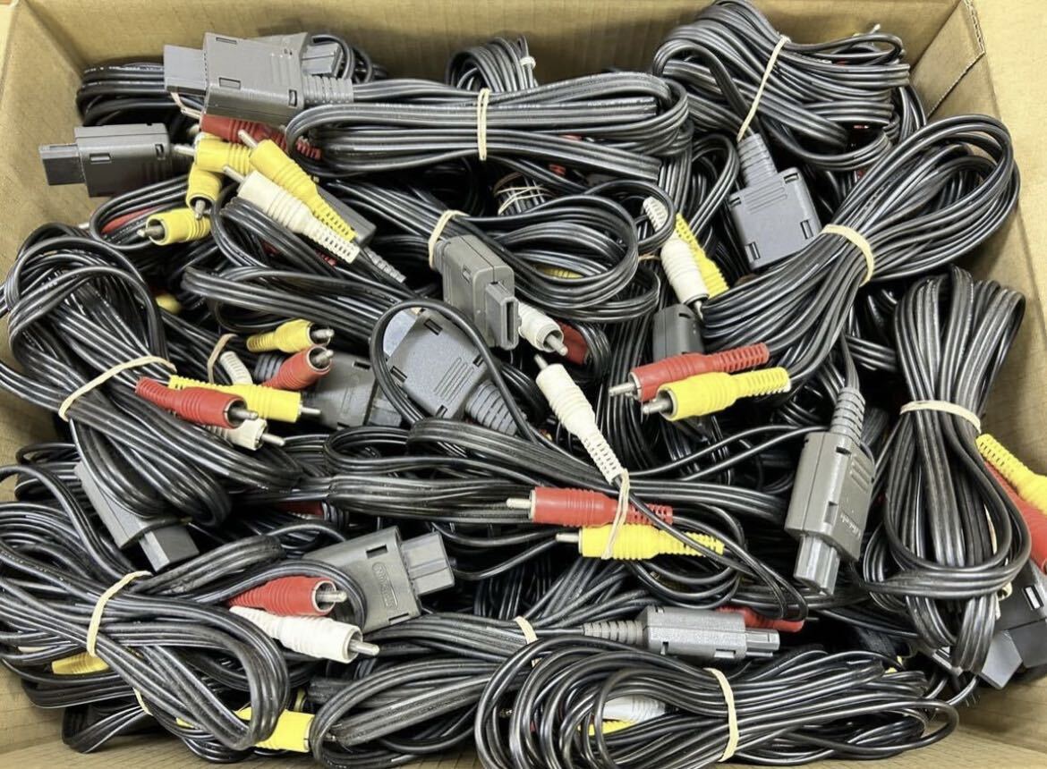 Nintendo/ニンテンドー スーパーファミコン用 純正品AVケーブル 100本まとめ売り 64/ゲームキューブ/SFC/映像線/RCA/3色/赤白黄 ジャンク品拍卖