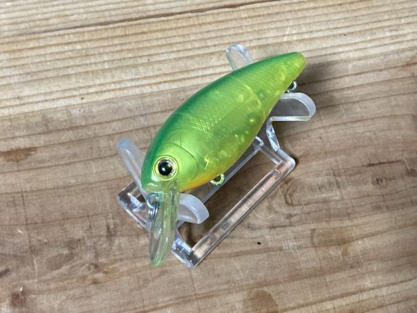 CB-100  ラッキークラフト 緑系カラー 箱51拍卖