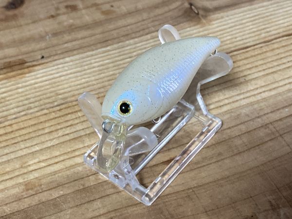 CB50 ラッキークラフト ホワイト系カラー 箱97拍卖