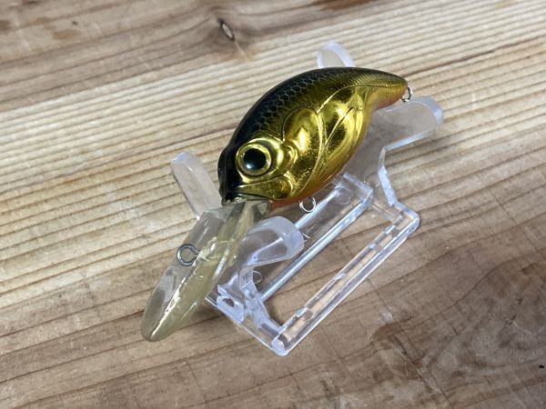 バスハンターR DR ダイワ ゴールド系カラー 箱97拍卖