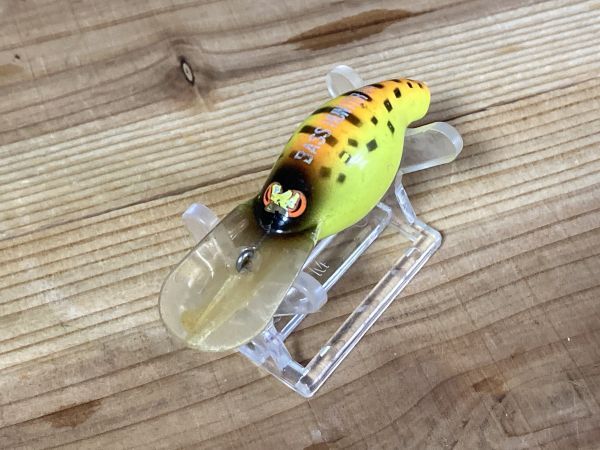 バスハンターDR ダイワ イエロー系カラー 箱94拍卖