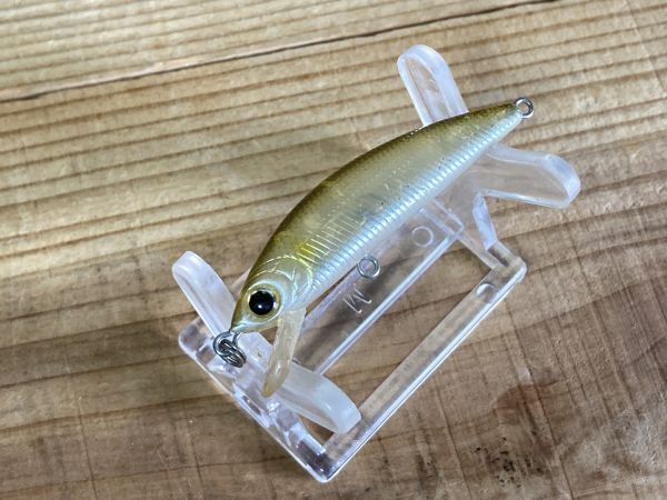 ハンプバックミノー50SP ラッキークラフト アユ系カラー 箱109拍卖