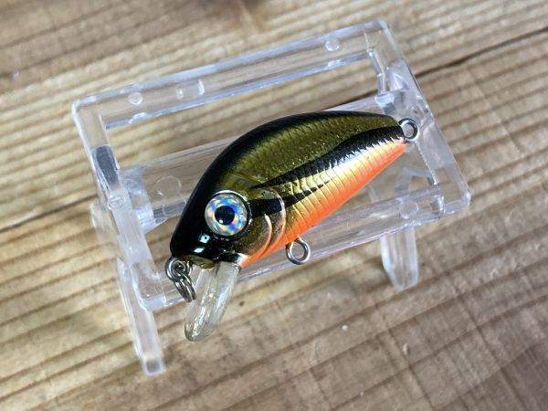 メーカー不明ミノー35㎜2.7g クロキン系カラー 箱108 メバルトラウト拍卖