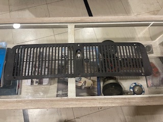 ■超希少!W460 230GE ボンネット エアーメッシュダクト 黒 メルセデスベンツ G クラス W460 W461 280GE 300GD拍卖