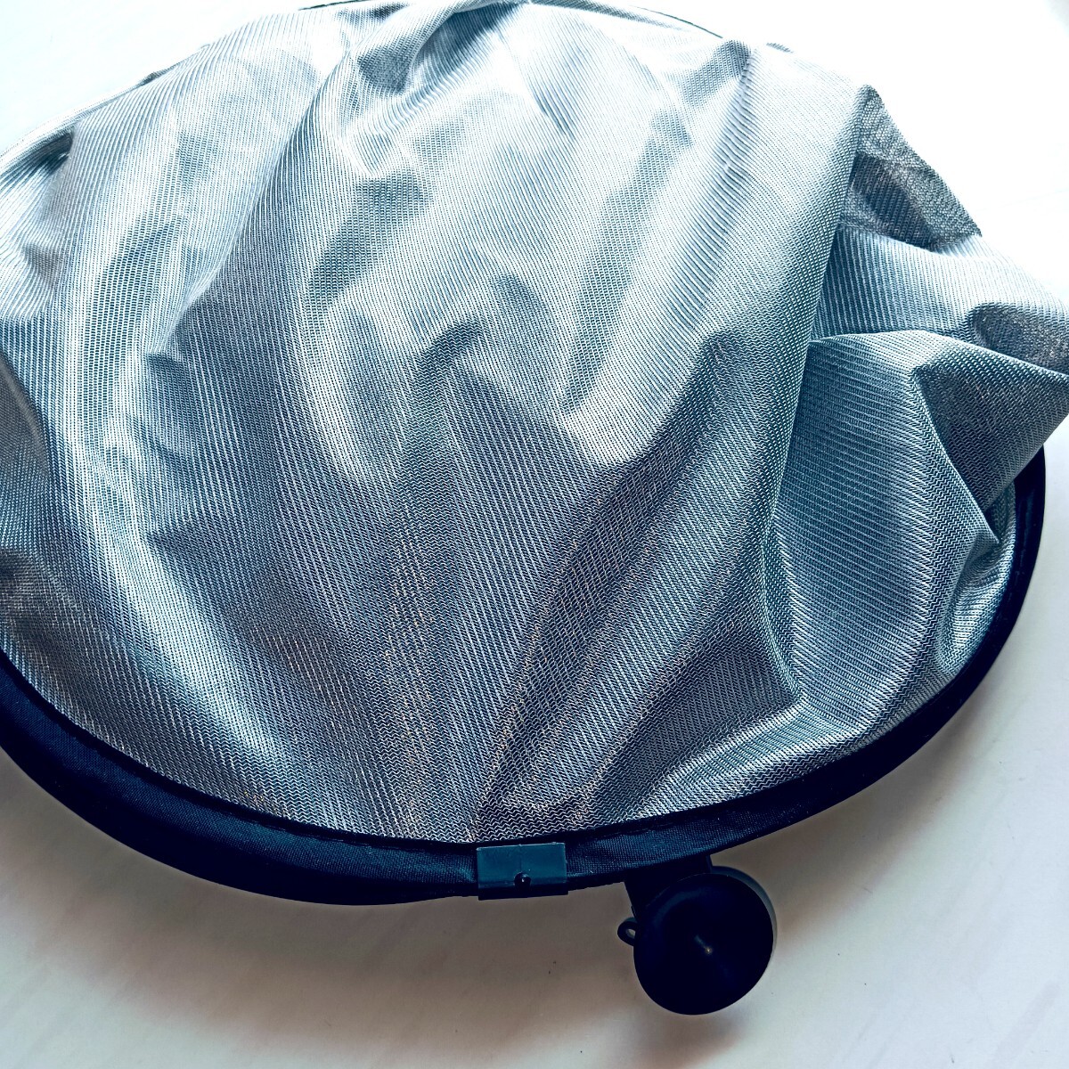 メルテック コンパクト サンシェード 日除け サイド リア ウィンドウ UV紫外線カット 1枚 1000×550 吸盤 車用1BOX Meltec車中泊 遮光 遮熱拍卖