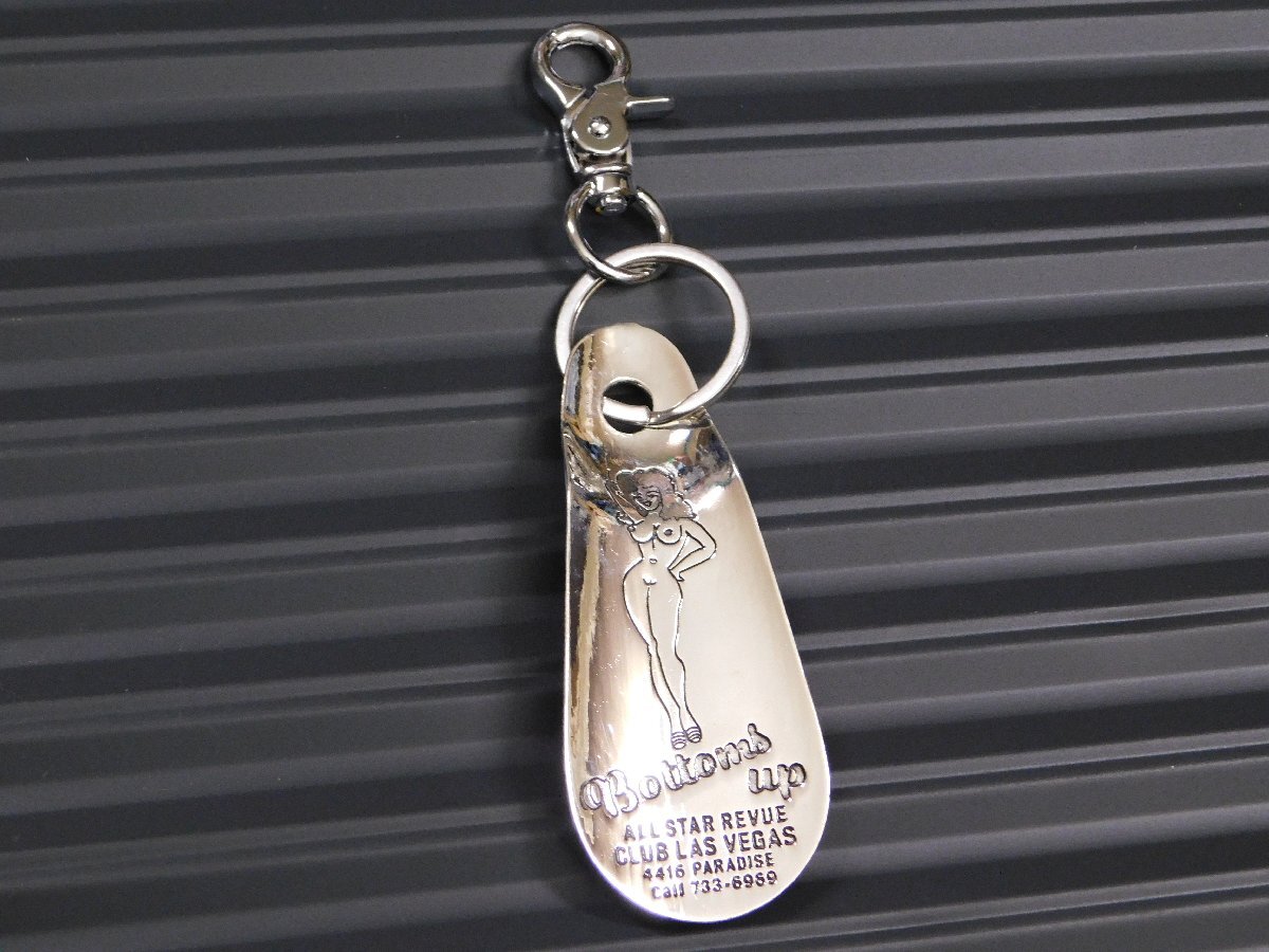 【シューホーンキーホルダー】※《ピンナップガール / シルバー》 靴べら キーリング アメリカン拍卖