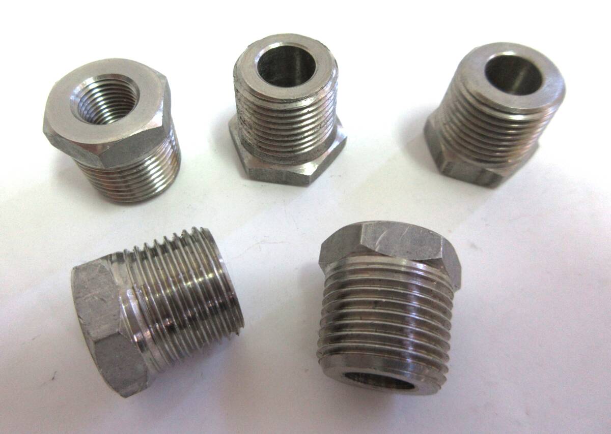 未使用品在庫処分 SUSブッシング 3/8×1/8 5個組 ネジ込み式管継手ステンレスブッシング10×6拍卖