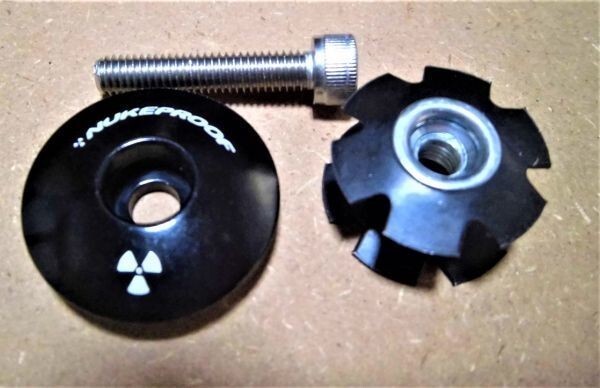 Nukeproof Black 1.1/8 ヌークプルーフ トップキャップ キャップ スターナット拍卖