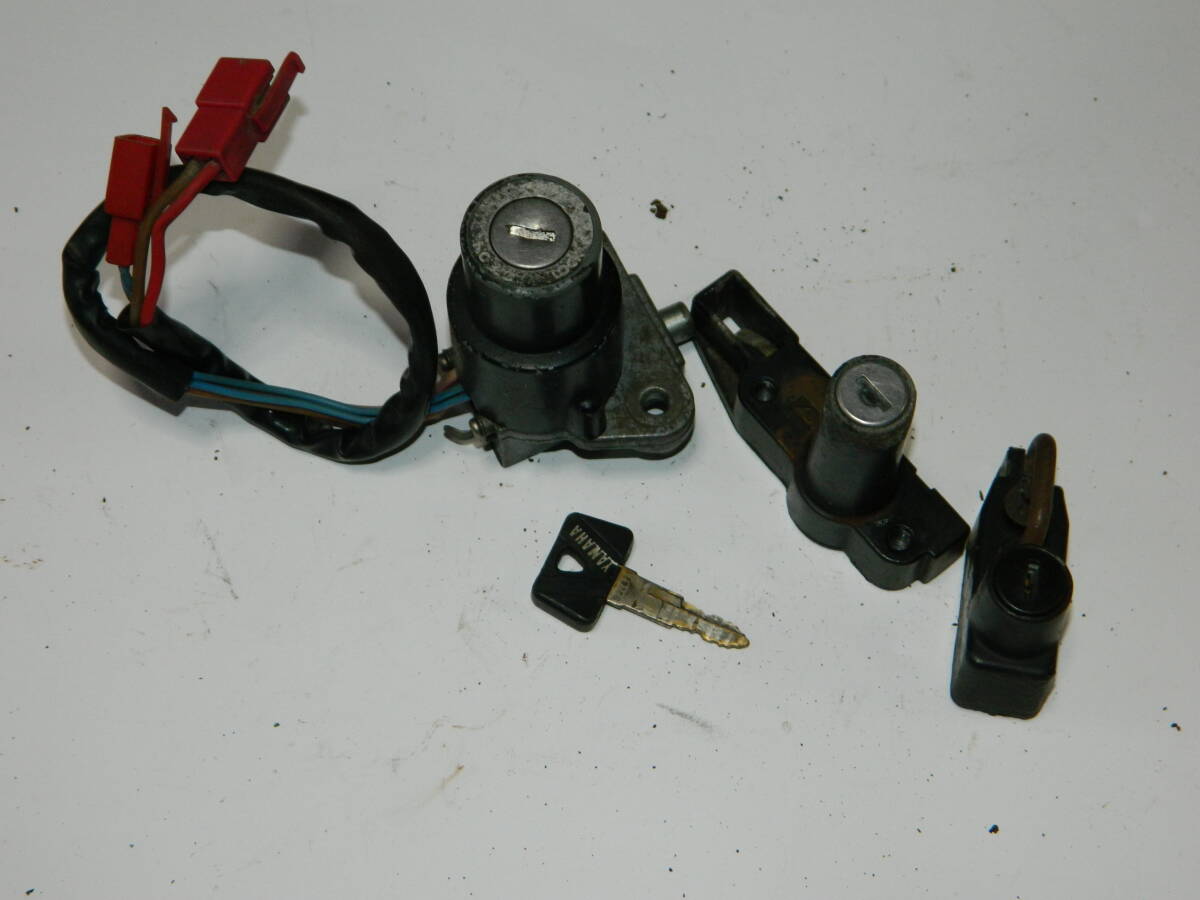 5727 FZR400 純正キー3点セット 1WG拍卖