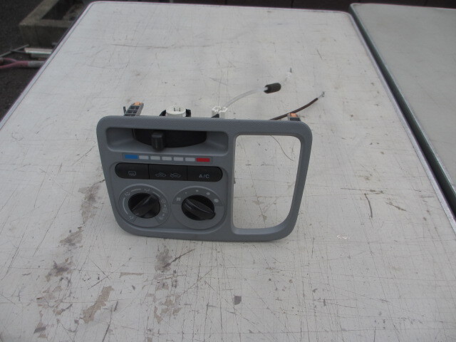 ワゴンR② H21 エアコンスイッチパネル MH23S ZJ3 マニュアル拍卖