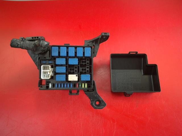 パレット DBA-MK21S ヒューズボックス E/Gルーム内用、ハーネス(カット済)付 40316拍卖