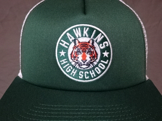 激レア USA購入【NIKE】製 アメリカ Netflix SFホラー【STRANGER THINGS】【HAWKINS HIGH SCHOOL】ロゴ刺繍入り メッシュキャップ 中古良品拍卖