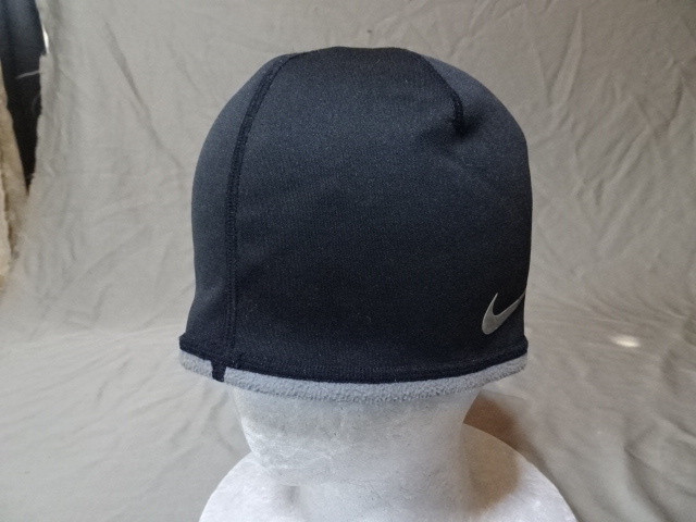 激レア USA購入 ナイキ【NIKE】製【THERMA-FIT】【NIKE RUN】 スウォッシュマーク付 リバーシブル ビーニーキャップ 中古品拍卖