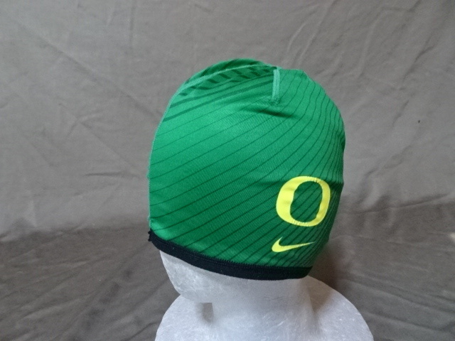 激レア USA購入【NIKE】【DRI FIT】USカレッジ オレゴン大学ダックス【OREGON DUCKS】スウォッシュ【O】ロゴマーク付 ナイロンCAP 中古品拍卖