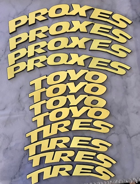 目立つ黄色!TOYOTIRES PROXES トーヨータイヤロゴ タイヤ用ラバーデカール 送料サービス 検索用ドリフト ワイスピ スポコン拍卖