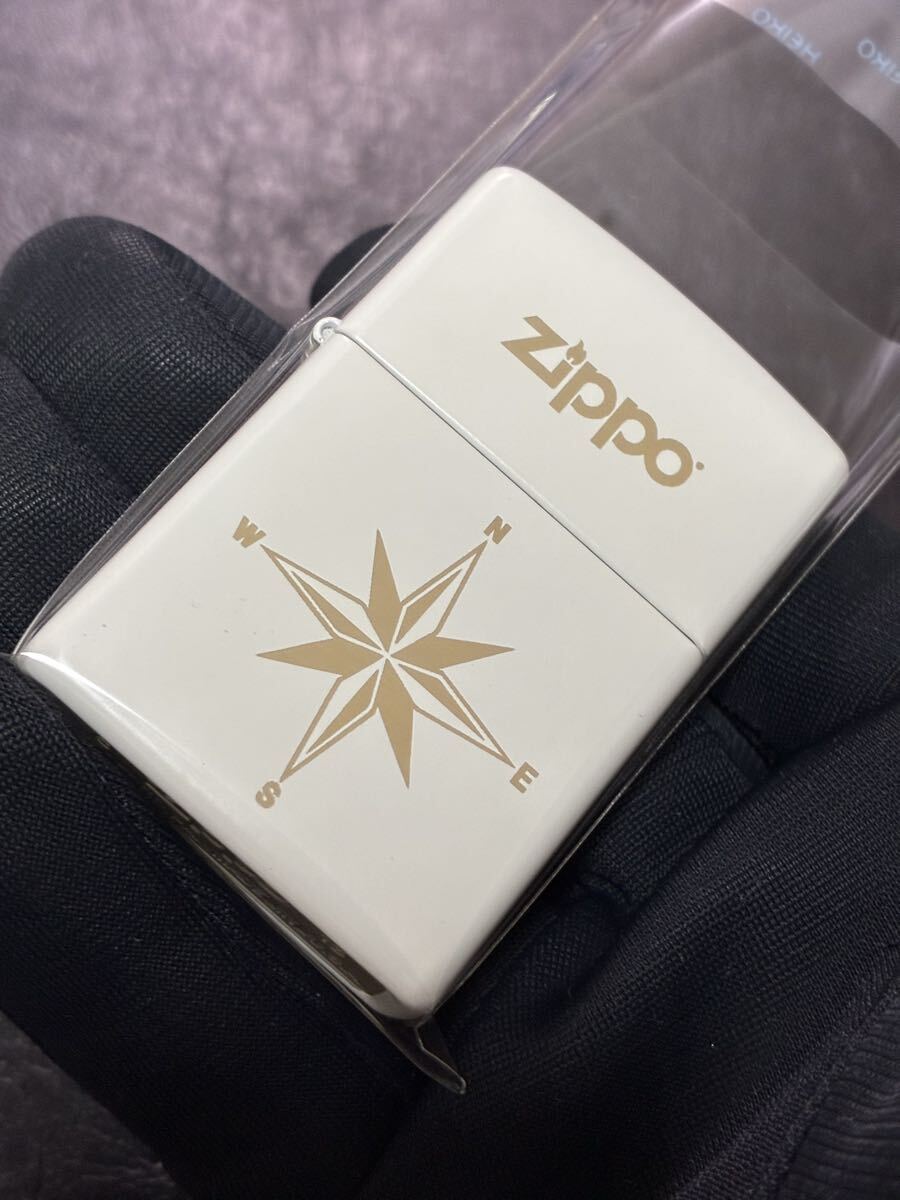 zippo ホワイト 前面加工 希少モデル 2013年製 シルバーインナー 2013年製拍卖