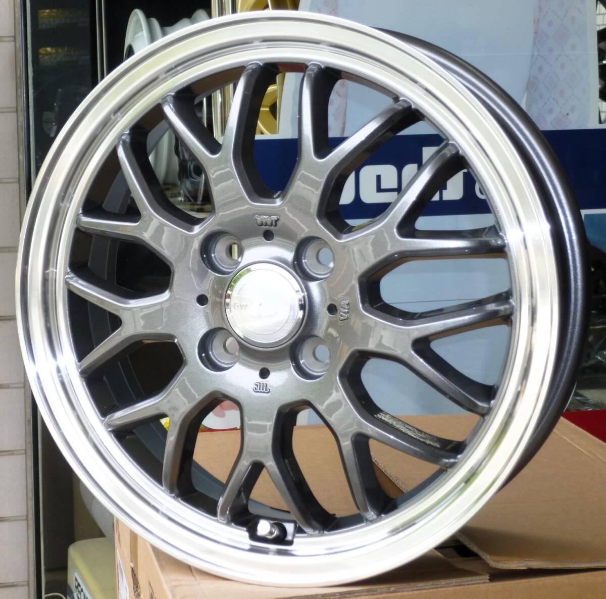 税込! LA650S/LA660S系 タント用ホイール 「GYRAFT-9M」GM 新品1台分拍卖