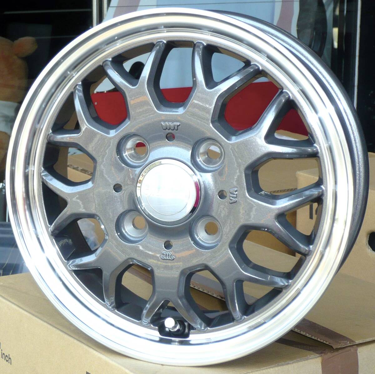 税込! TT/TV系 サンバー トラック・バン用アルミホイール 「GYRAFT-9M」GM 新品1台分拍卖