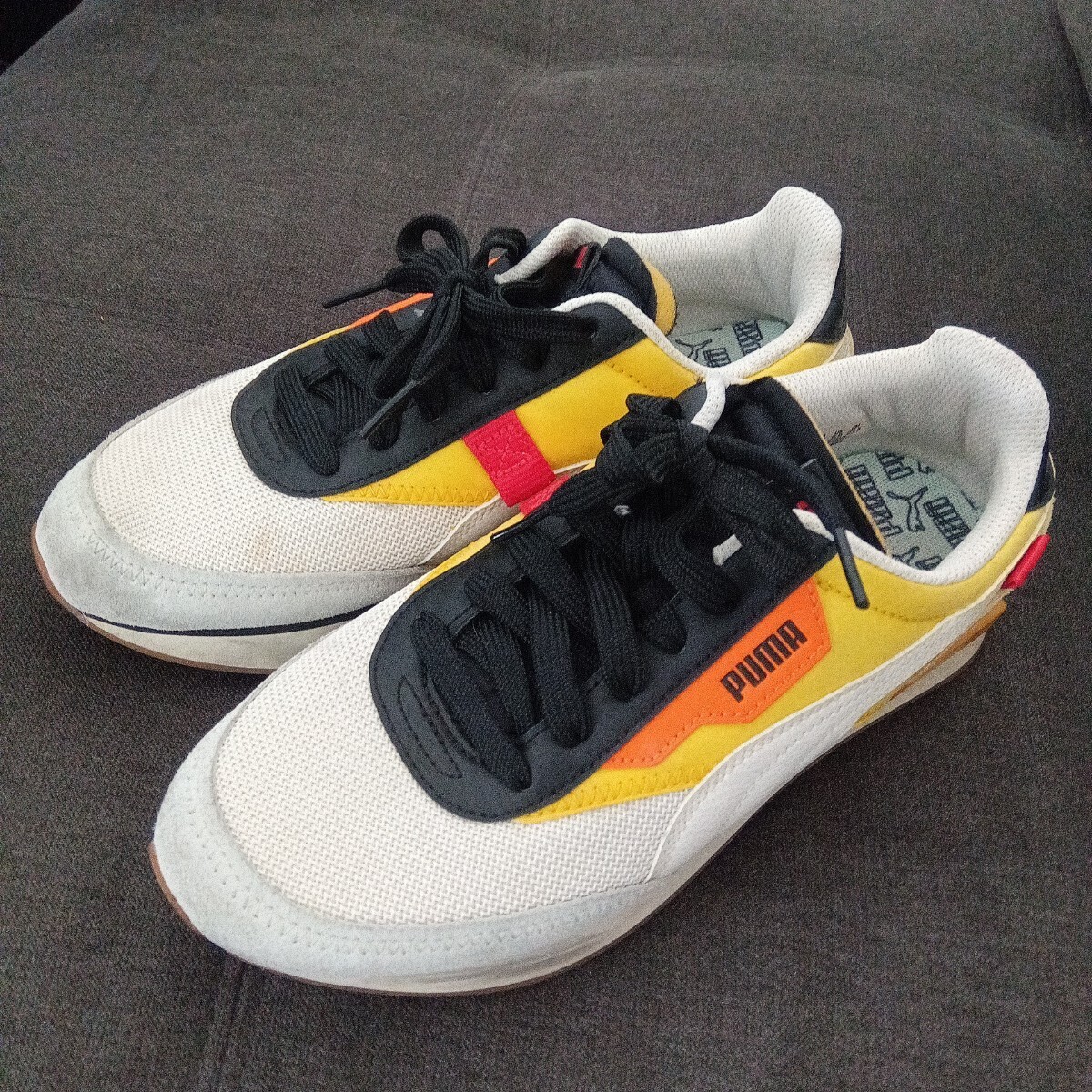 超美品(^^)PUMA スニーカー シューズ23.5拍卖