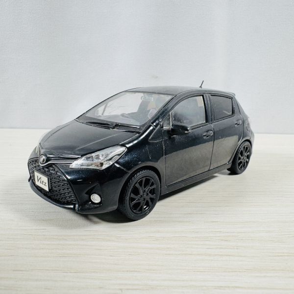 トヨタ Vitz s9 ミニカー 1/30 ヴィッツ RS 中期 カラーサンプル ミニカー 非売品 ブラックマイカ F拍卖