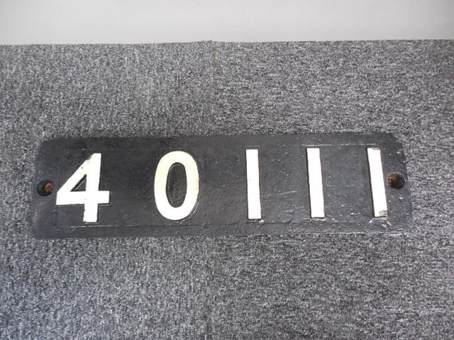 国鉄・電車・気動車・機関車 etc・車両プレート? (詳細不明) / 全長55.5㎝×縦15㎝×重量5.6キロ拍卖