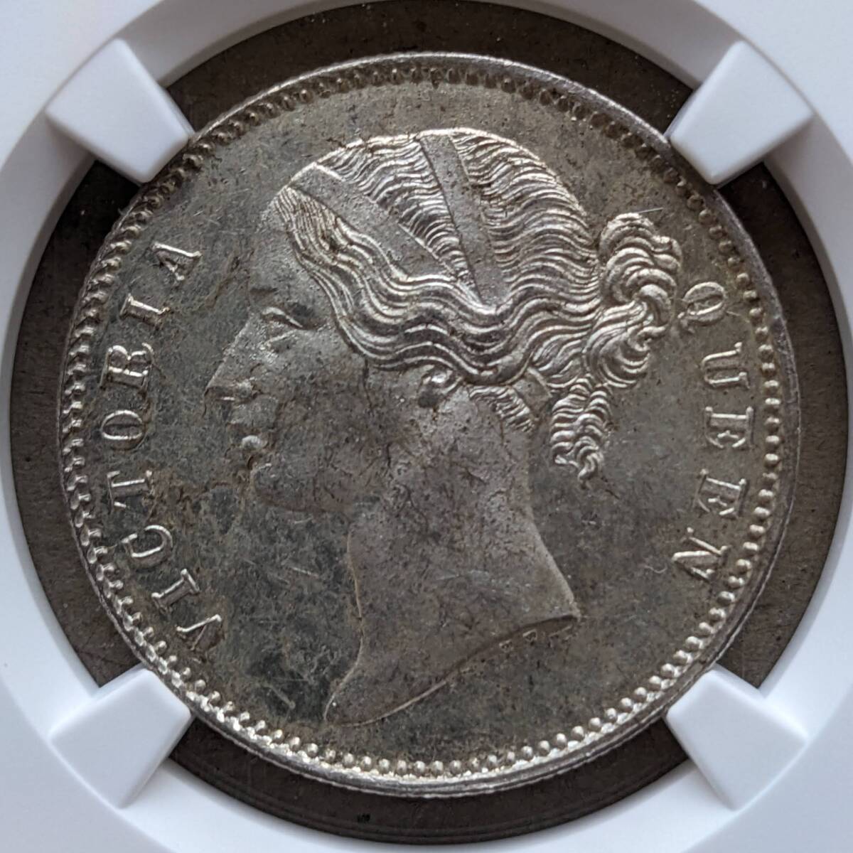 1840年 イギリス領インド ヴィクトリア ルピー 銀貨 ボンベイまたはカルカッタミント NGC MS63拍卖